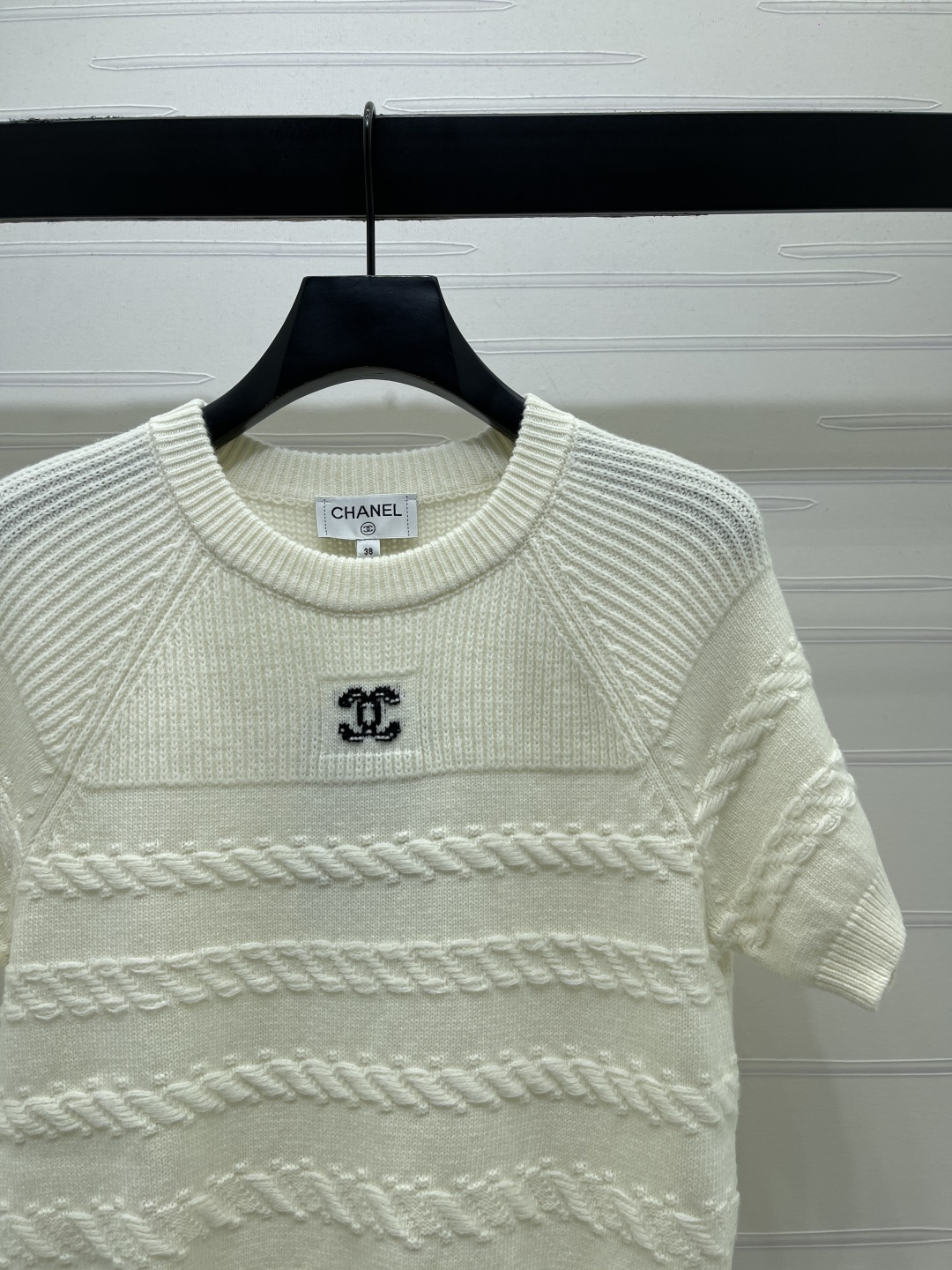 Women's short sleeves